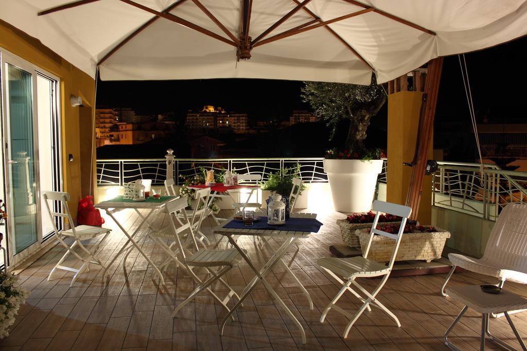 B&B I Fiori Del Mare Agropoli Exterior foto